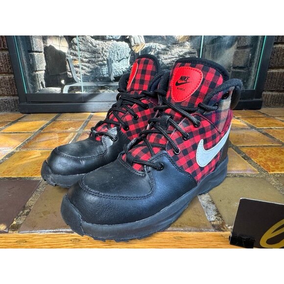 Youth 2y Nike Manoa SE Black Habanero Hiking Snow Boots AR1704-001 - Picture 4 of 9